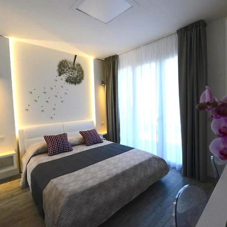 La Brise Hotell Marina di Pietrasanta Exteriör bild