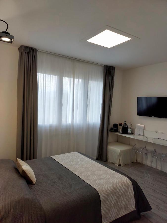 La Brise Hotell Marina di Pietrasanta Exteriör bild
