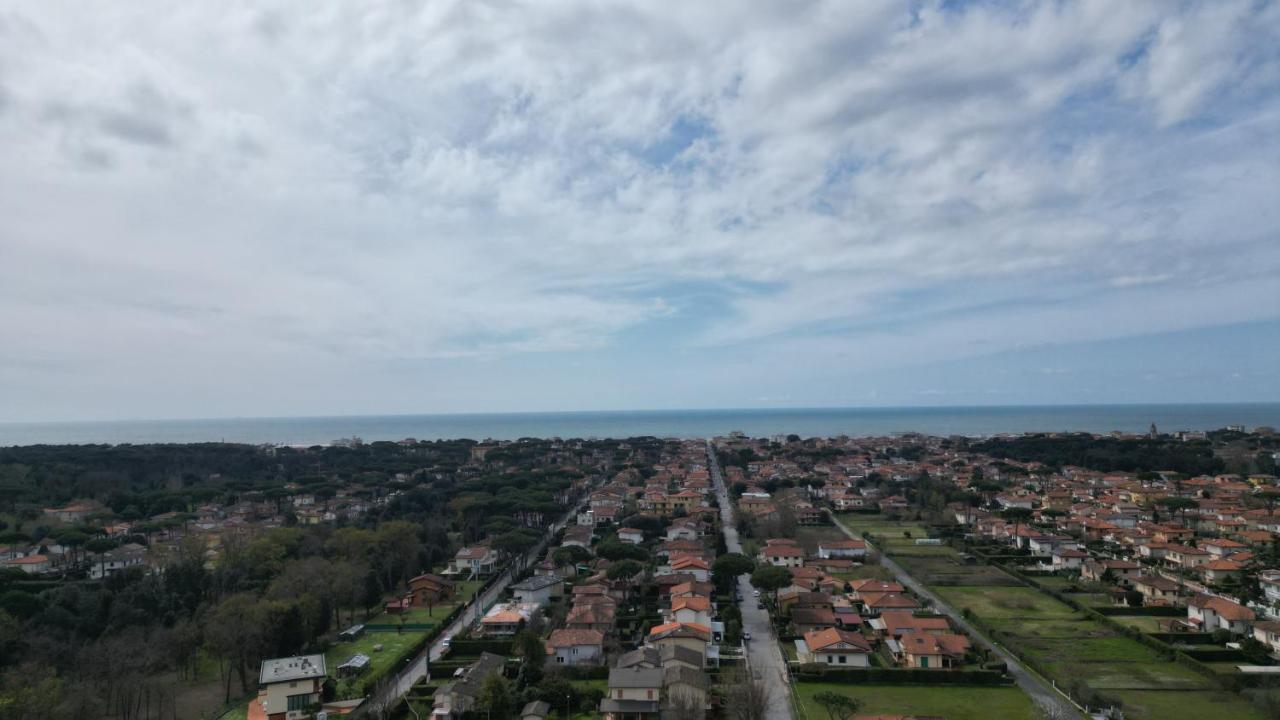 La Brise Hotell Marina di Pietrasanta Exteriör bild