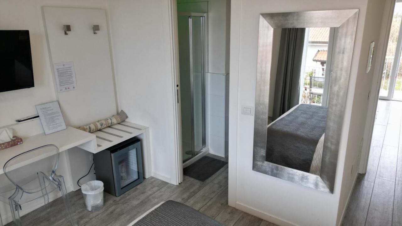 La Brise Hotell Marina di Pietrasanta Exteriör bild