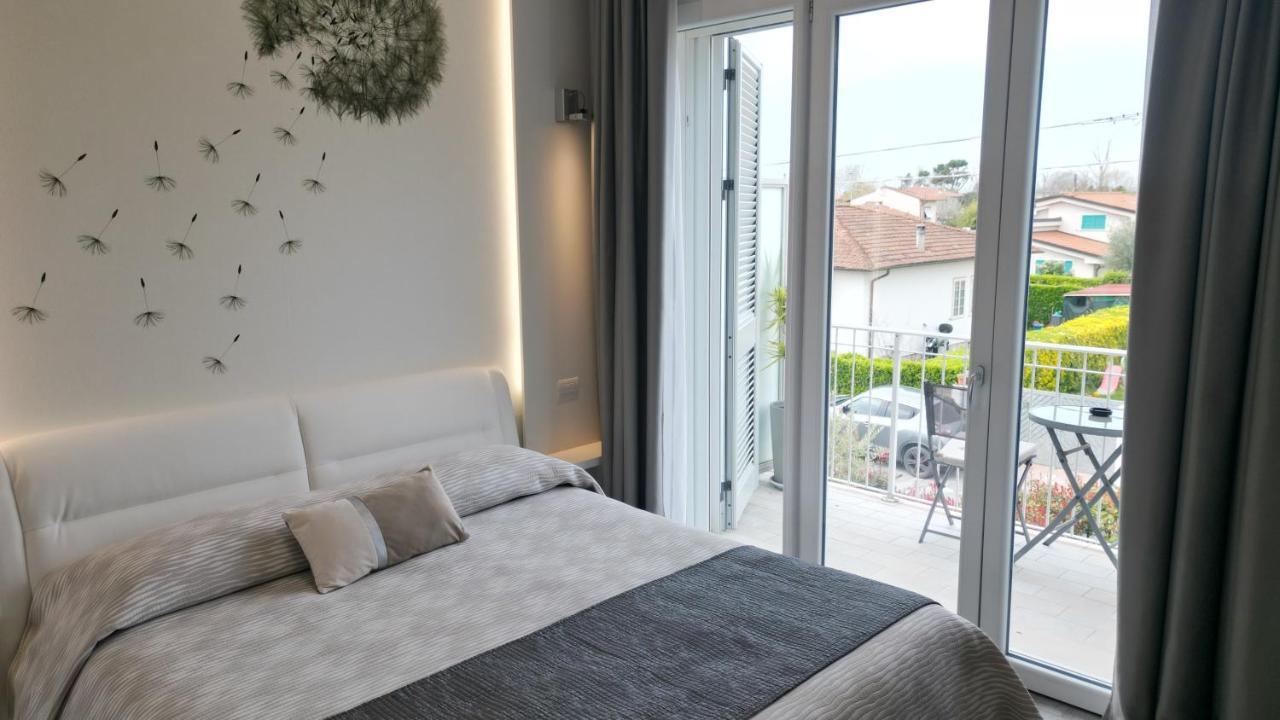 La Brise Hotell Marina di Pietrasanta Exteriör bild
