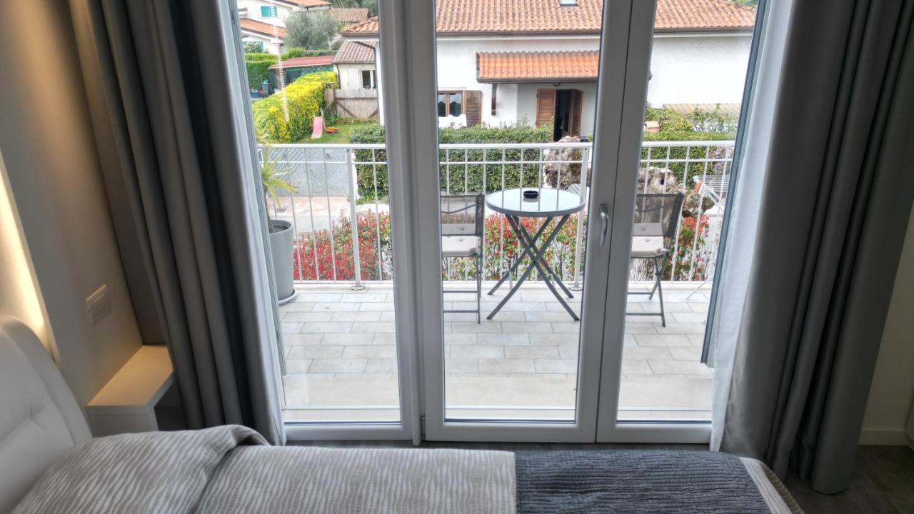 La Brise Hotell Marina di Pietrasanta Exteriör bild