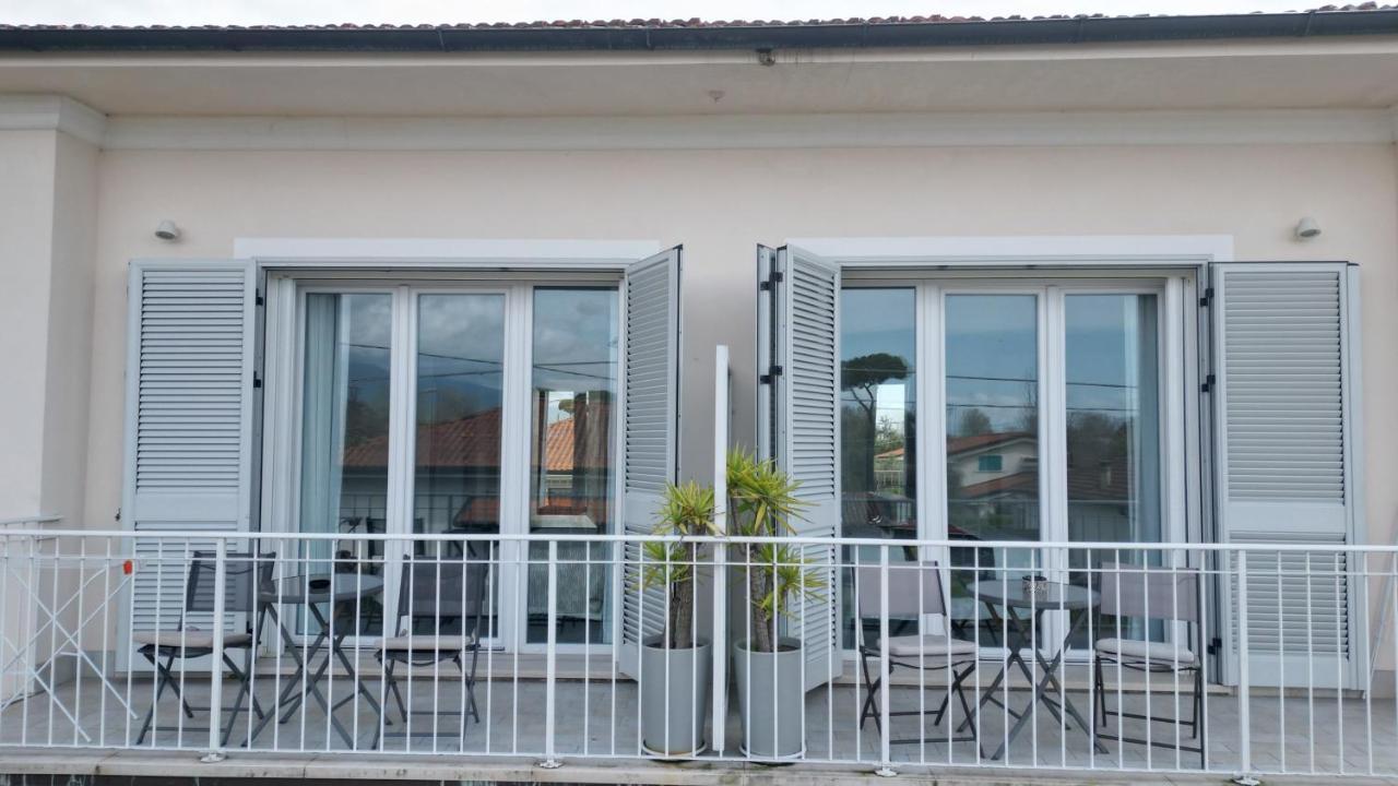 La Brise Hotell Marina di Pietrasanta Exteriör bild